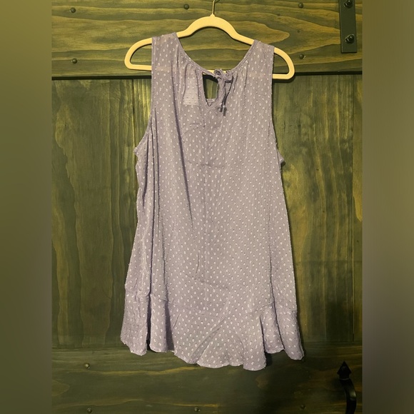 Pullover Ruffle Bottom Top - Picture 2 of 3